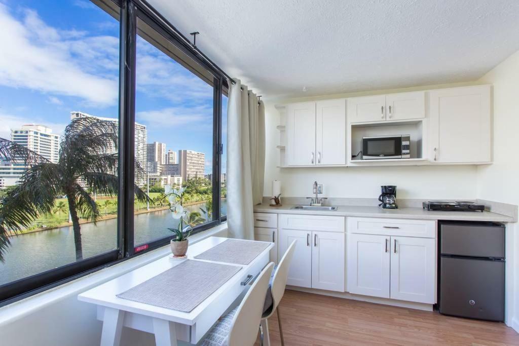 Hawaiian Monarch Upgraded Modern Studio هونولولو المظهر الخارجي الصورة